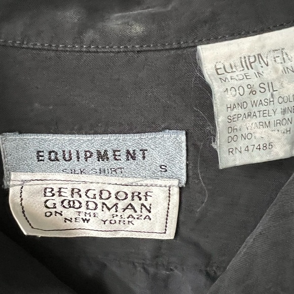 Equipment Black Women’s Slim Signature Silk Shirt Casual Button Down Size Small - Picture 4 of 6